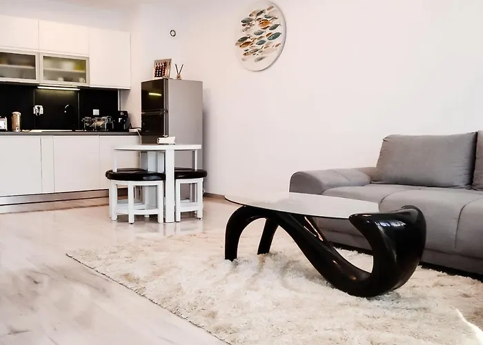 Lighthouse Golf Resort, 75 Mp2, With Balcony Balchik