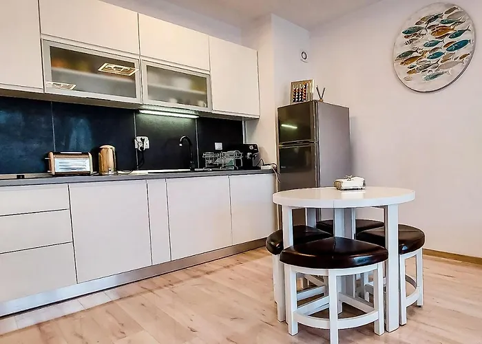 Lighthouse Golf Resort, 75 Mp2, With Balcony Balchik